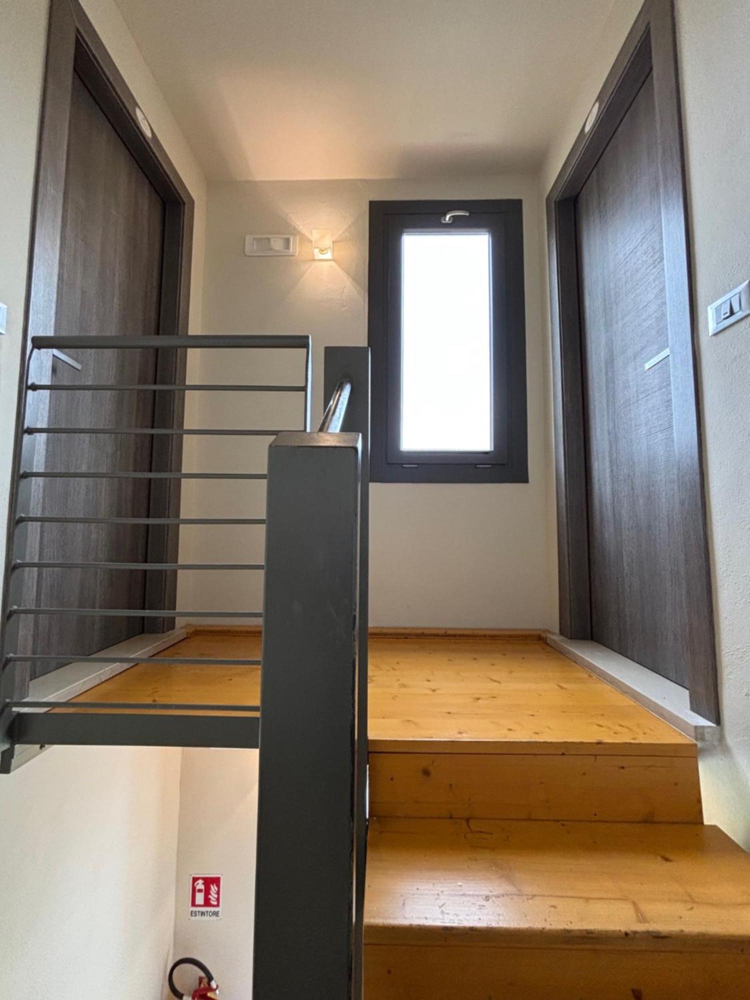 International Rooms & Apartments Сирмионе Экстерьер фото